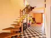 Casa cu etaj de Zimandu Nou 