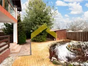 Casa cu etaj de Zimandu Nou 