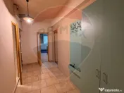 Apartament cu 3 camere la curte comuna, in zona Romanilor 