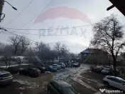Apartament cu 3 camere la curte comuna, in zona Romanilor 