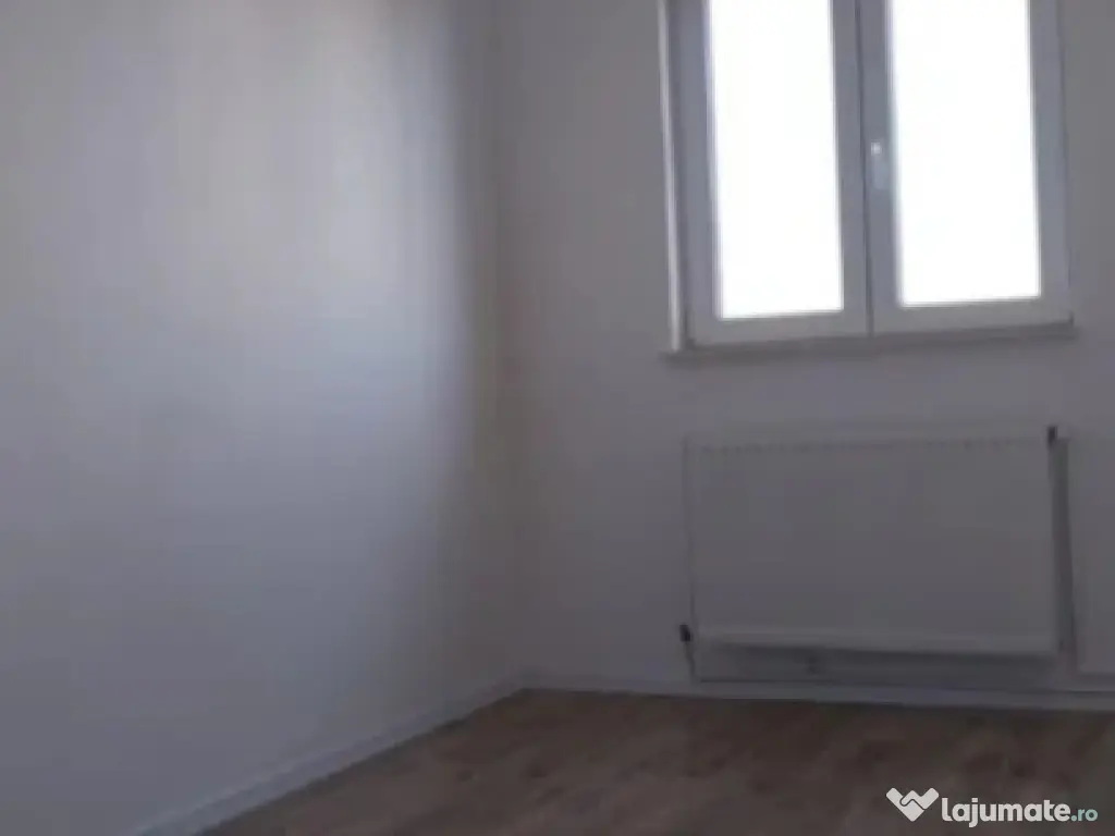 Apartament 2 camere, decomandat - zona Florilor.