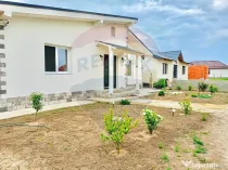 Casă / Vilă cu 4 camere de vânzare