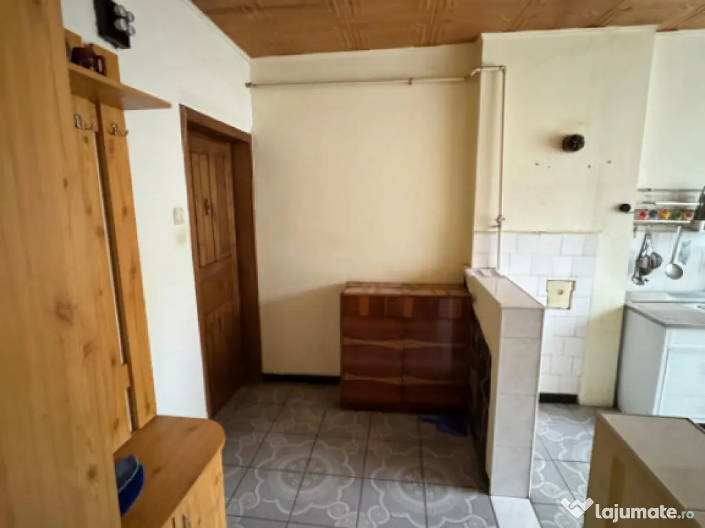 Apartament 2 camere, 52 mp, zona Ferneziu – Scoala Sadovea