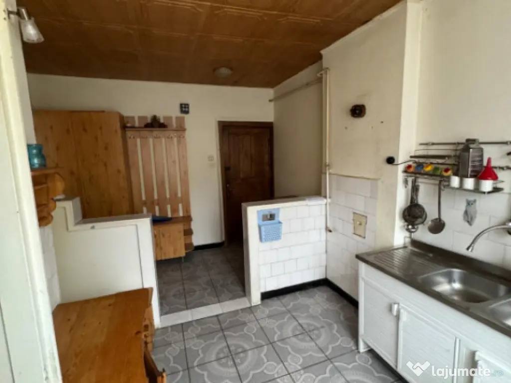 Apartament 2 camere, 52 mp, zona Ferneziu – Scoala Sadovea