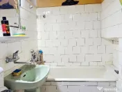 Apartament 2 camere, etaj 1, zona Ciuperca- Maratei 