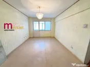 Apartament 3 camere,str.Pacii,etaj 1 