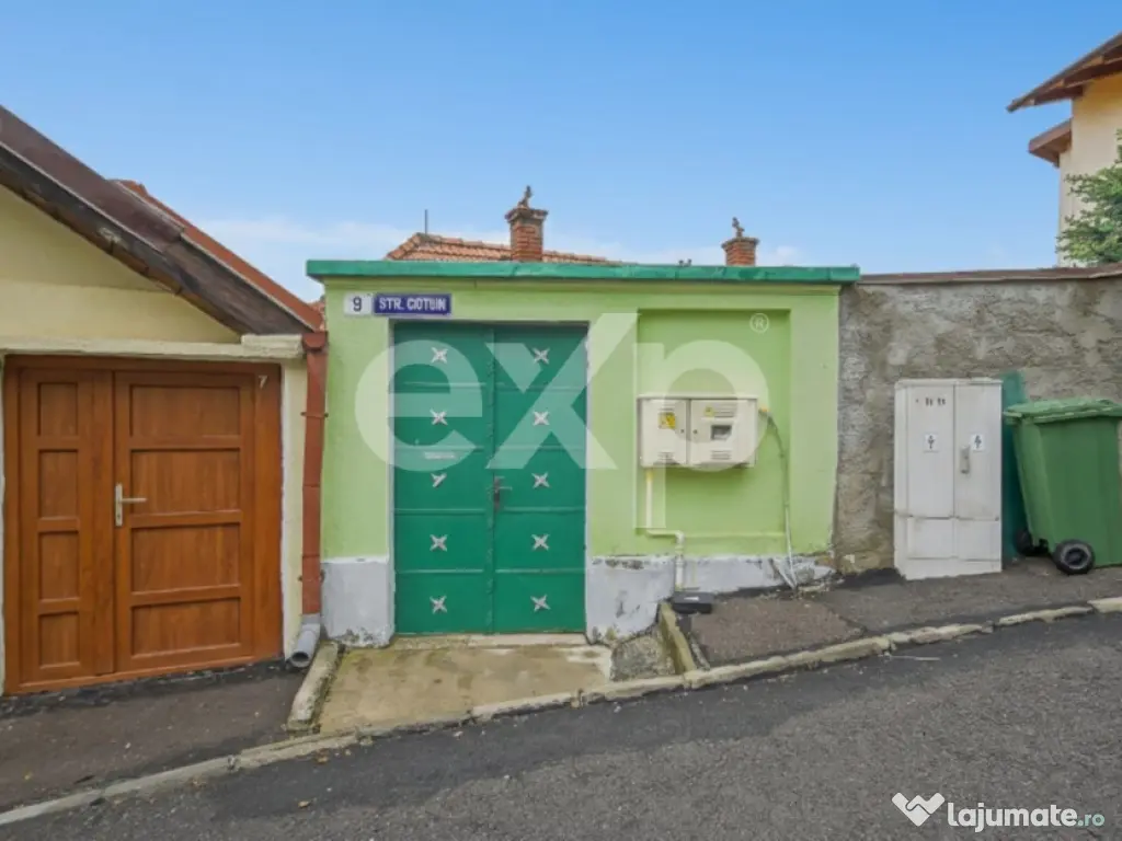 Casă cu priveliște panoramică în inima zonei Șchei –