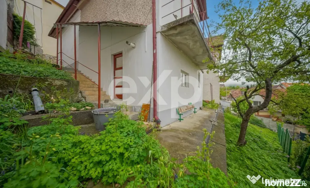 Casă cu priveliște panoramică în inima zonei Șchei –