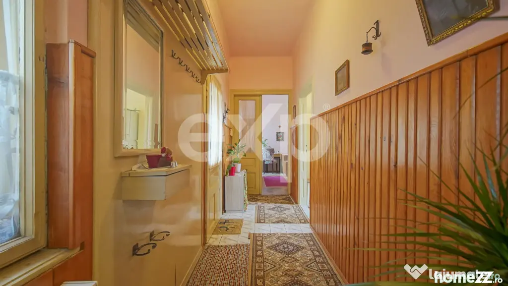 Casă cu priveliște panoramică în inima zonei Șchei –