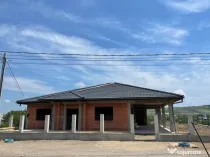 Casa la rosu+teren ST:1800 mp*Pestisu Mare-Deva-Hunedoara+casa veche!