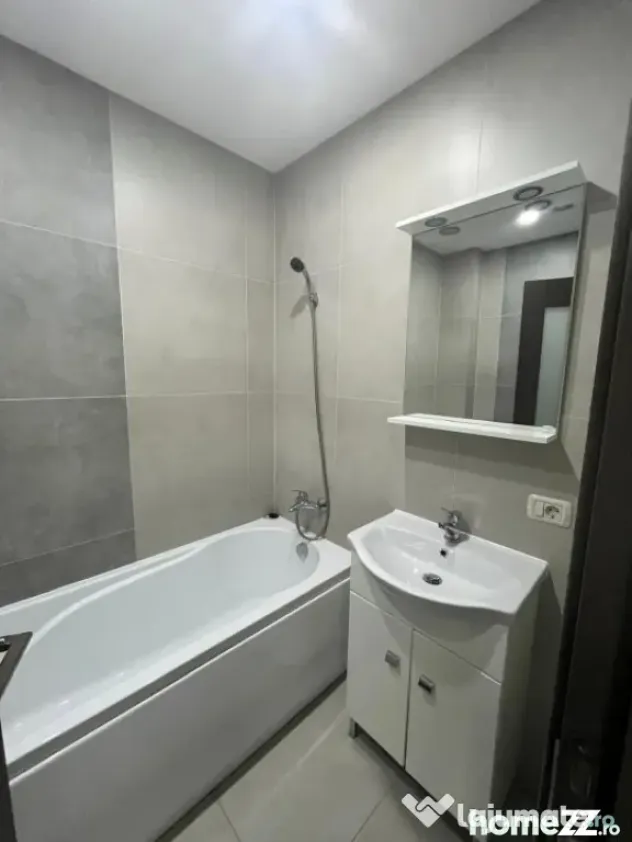 Apartament 3 camere , chirie , Radauti