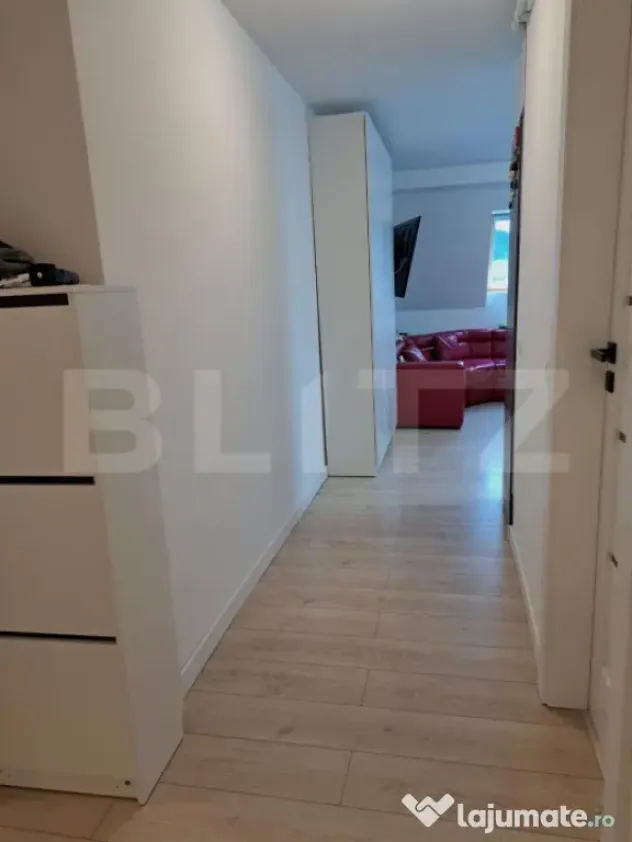 Apartament 3 camere, 67 mp, zona VIVO