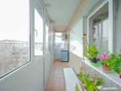 Apartament cu 4 camere, de vânzare în zona Rogerius 