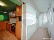 Apartament cu 4 camere, de vânzare în zona Rogerius 