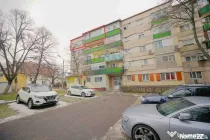 Apartament cu 4 camere, de vânzare în zona Rogerius