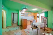 Apartament cu 4 camere, de vânzare în zona Rogerius 