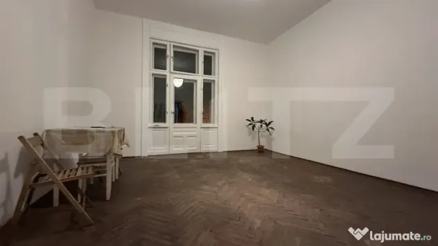 Apartament ultracentral cu o cameră, terasa de 38mp și bal