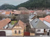 Teren intravilan 500 mp între case , construcție existe... 