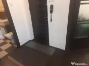 Zona Magazinului Universal, 3 camere, etaj 4 