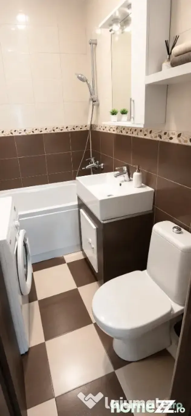 Zona Magazinului Universal, 3 camere, etaj 4 - Baia Mare (Maramures)