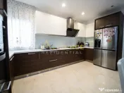 Vila la 5 min de bulevard / 6 Camere / 4 Bai / Teren 350 mp 