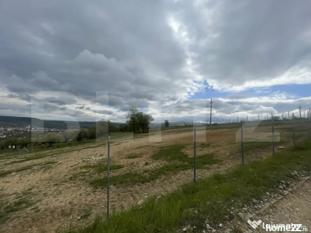 Teren Intravilan, priveliste panoramica
