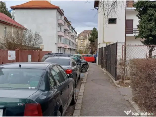 Apartament 2 camere Centrul Civic nemobilat