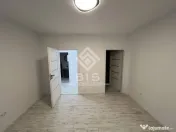 Apartament 3 camere de vanzare. 