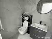 Apartament 3 camere de vanzare. 