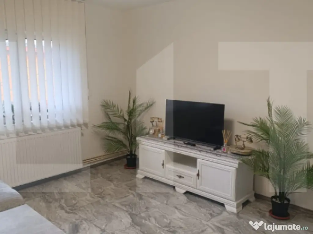 Apartament 2 camere, 55 mp, zona Dambovita