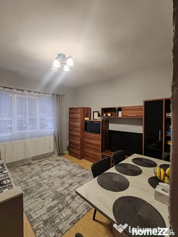 Apartament 2 camere, 43 mp, zona Sasar