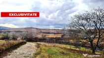 Teren intravilan 1.700 mp, front 68 m, zona Sopor