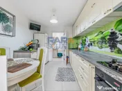 Apartament spațios cu 4 camere - renovat modern, mobilat... 