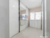 Apartament spațios cu 4 camere - renovat modern, mobilat... 
