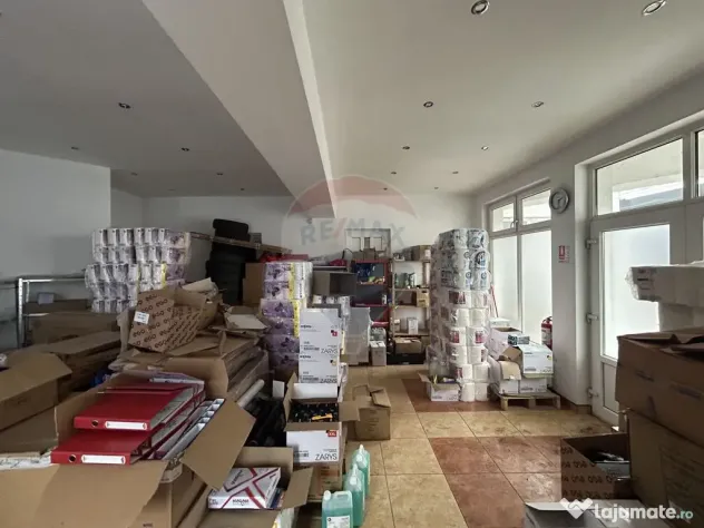 Spațiu comercial 90/180mp de închiriat cu front la Bd. ...