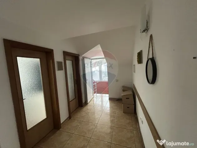 Spațiu comercial 90/180mp de închiriat cu front la Bd. ...