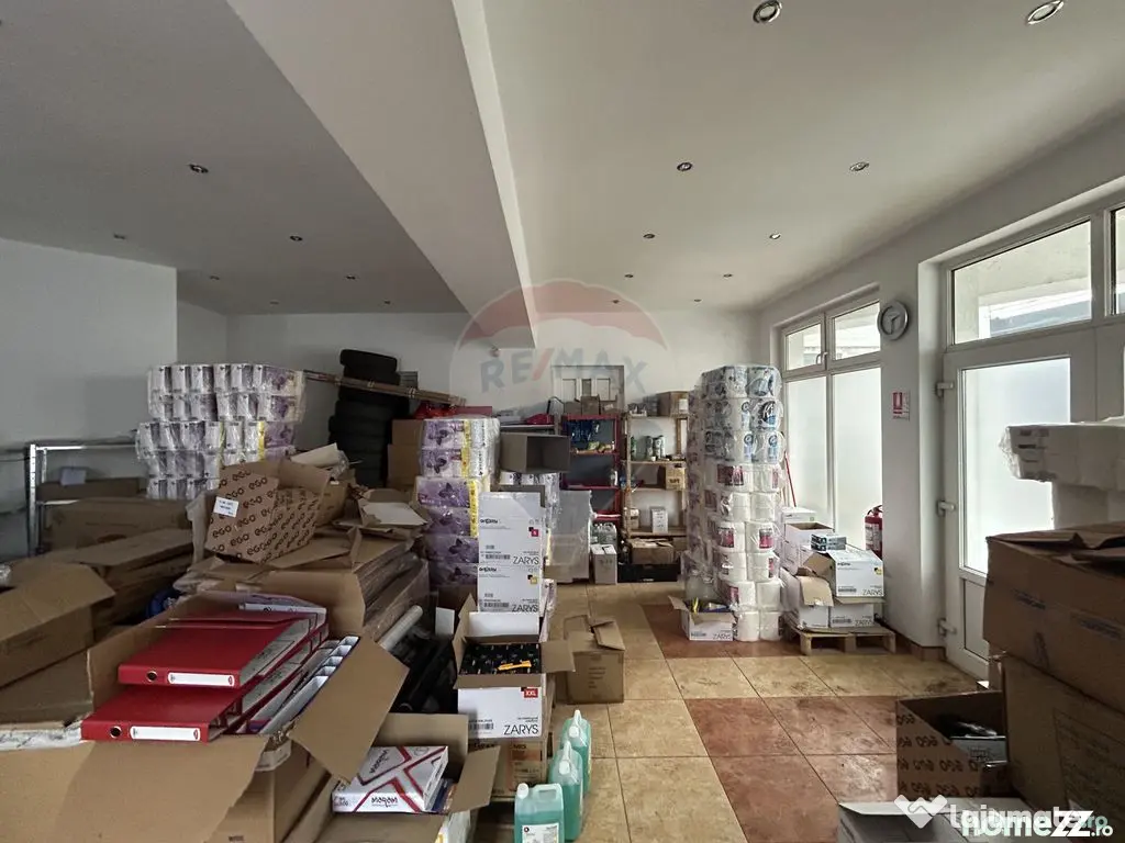 Spațiu comercial 90mp de închiriat cu front la Bd. Inde...