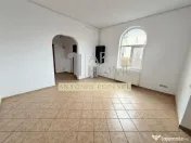 Casa 4 camere, 2 bai, 2 intarari, Ploiesti, zona Gh. Doja. 