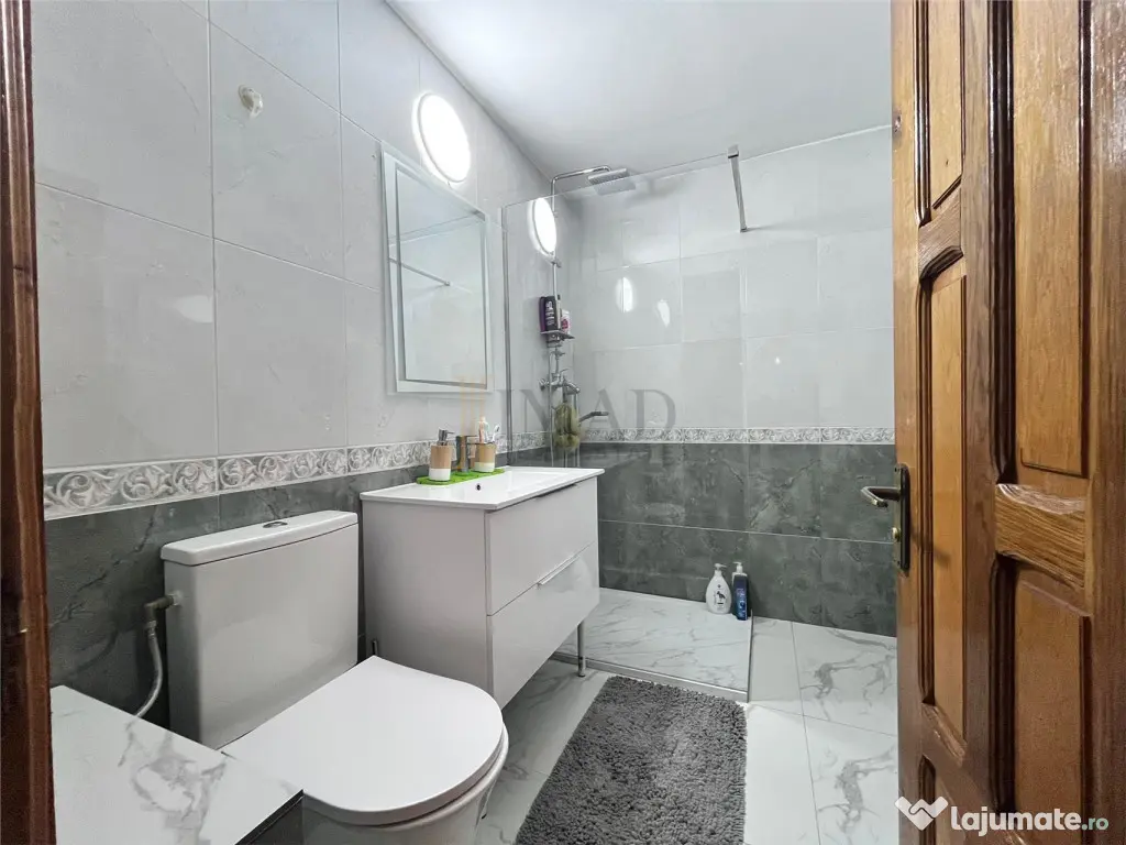 Renovat, Partial Mobilat/Utilat! apart 2 cam - Targoviste M