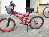 Bicicleta DHS cu suspensii