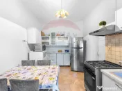 Casă cu 3 camere + teren 342 mp de vânzare - zona Boul ... 