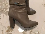 Ghete moderne, cu toc 