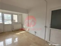 Spatiu Comercial 4 Camere, Parter, Acces Stradal, Zona Casa