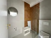 Casa individuala 4 camere,la 2-3 km de metrou. 