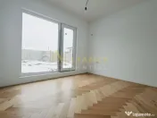 Casa individuala 4 camere,la 2-3 km de metrou. 