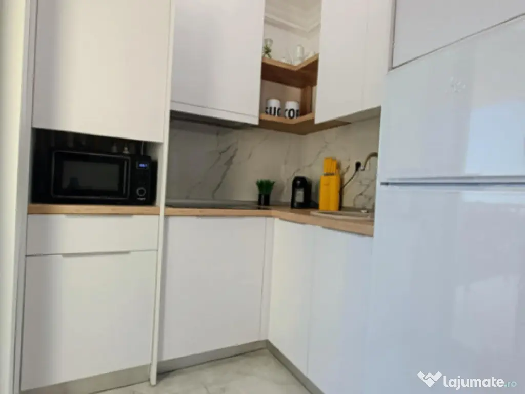 Apartament 2 camere de vanzare, situat in zona Mamaia-Sat ??
