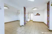Spațiu comercial de 65mp de închiriat în zona Podgoria
