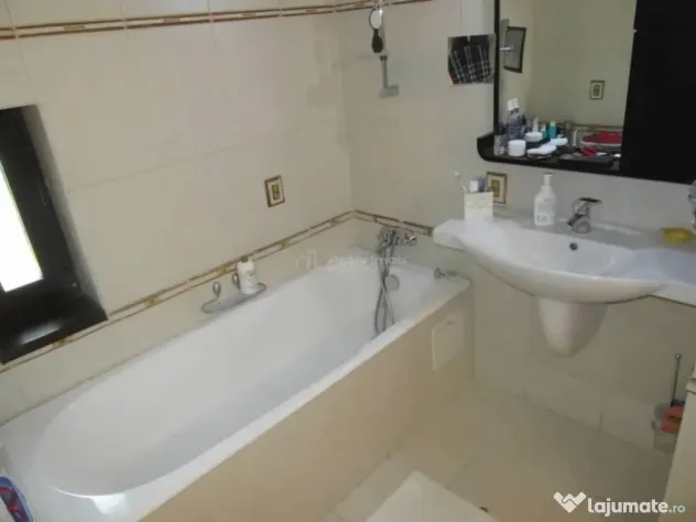 Casa Ds P 1 M - teren 117 mp - s.u. 131 mp - 1 Decembrie -