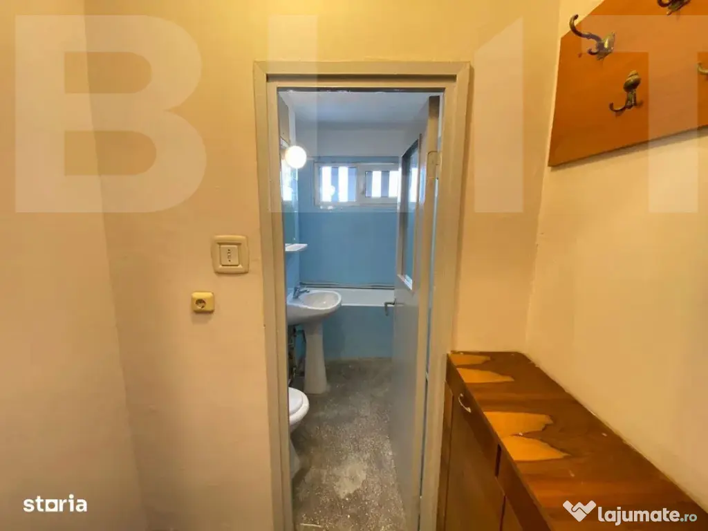 Apartament de vanzare - 3 camere – zonă centrală, Strada