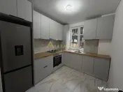 Ap.2 camere,9-10 minute de mers la metrou.Mobilat\\utilat. 